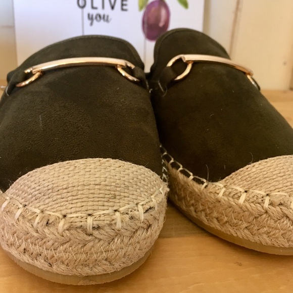 💚🌷LAST PAIR! Green Flat Mule💚 Espadrille🌷 - Picture 3 of 7
